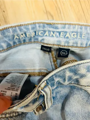 American Eagle Outfitters mom Jean High-Rise Ankle Jeans Sz 8 thumbnail 4