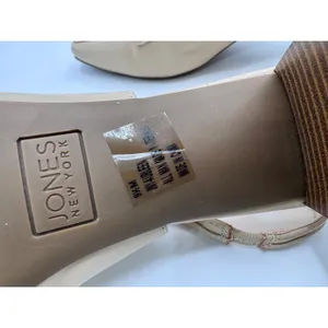 Jones New York Aubleen Pump Women‎ 9.5M Beige Gold Chain Slingback Block Heel thumbnail 3