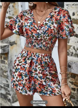 SheIn NWT Floral 2 piece set thumbnail 2
