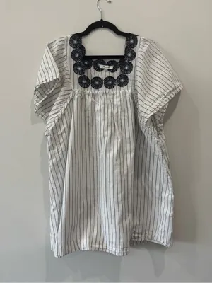 Madewell Embroidered Butterfly Dress in Stripe Size L thumbnail 3