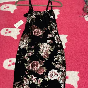 Floral Black Dress thumbnail 4