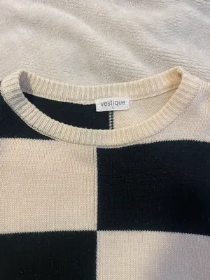 Sweater thumbnail 4