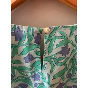 Vineyard Vines Girls Medium Floral Dress Mint Purple Smocked Waist Lined thumbnail 6