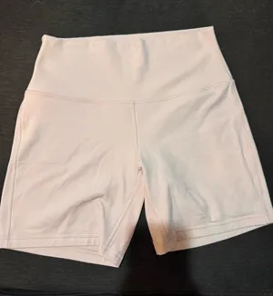 Lululemon Strawberry Milkshake Align Shorts High-Rise 6" thumbnail 1