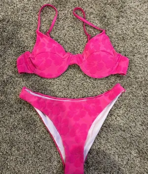 SHEIN Swim Mod Floral Print Underwire Bikini Swimsuit thumbnail 2