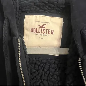 Hollister Black Fleece-Lined Jacket thumbnail 3