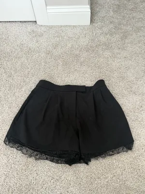 zara lace shorts thumbnail 2