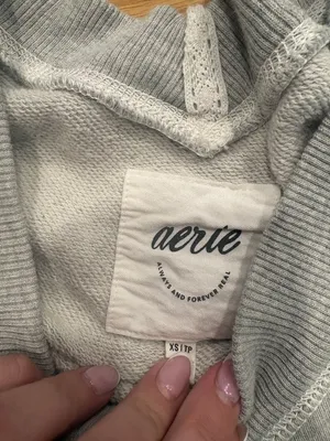 Aerie Size Extra Small (XS) Aerie Women's Gray V-Neck Pullover Sweater Size XS thumbnail 2