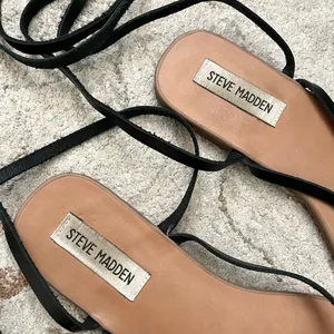 Steve Madden Black Lace-Up Sandals thumbnail 3