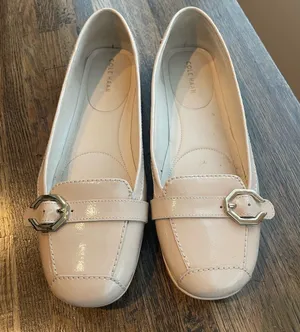 Cole Haan Blush Ballet Flats Patent Leather Classic Buckle - size 8 thumbnail 1