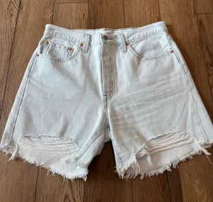 Levi’s denim shorts  thumbnail 1