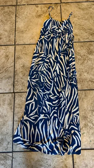 TJ Maxx Maxi Sun dress thumbnail 1