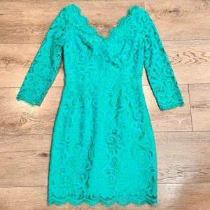 Lilly‎ Pulitzer Helene Lace Sheath Dress V Neck 3/4 Sleeve Turquoise Size 0 thumbnail 1
