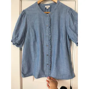J.Crew Re-Imagined Blue Chambray Ruffle Trim Puff Sleeve Button Top Medium thumbnail 10