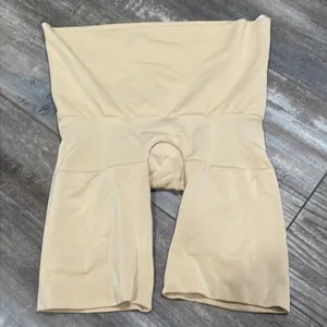 Assets by Spanx Shaping Shorts Shapewear Beige Medium thumbnail 1