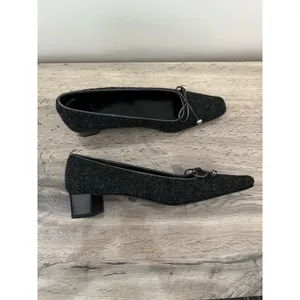 COACH Felt wool square toe pointed heels pumps C Bow y2k Size 8 gray black thumbnail 7