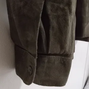 Real Clothes Saks Fifth Avenue 12 Suede Button Front Shirt thumbnail 4
