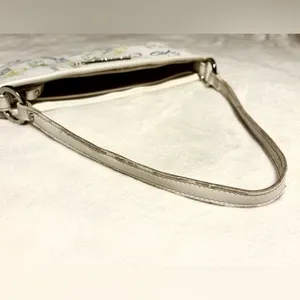 XOXO Vintage Y2K White Purse thumbnail 5