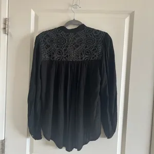 Free People Black Canyon Rose Hi-Lo Button Down Blouse Metallic Lace XS thumbnail 10