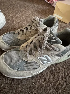 New Balance Shoes Women’s thumbnail 3