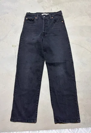 Levi’s ribcage straight ankle Black Relaxed Straight Jeans 26 x 27 thumbnail 1