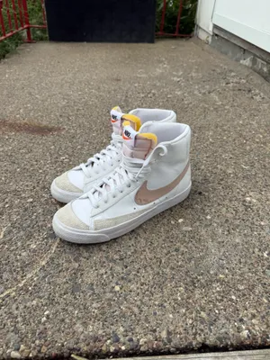 Nike Blazer Mid 77 thumbnail 2