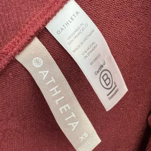 ATHLETA Nirvana Open Cardigan in Maple Red‎ thumbnail 5