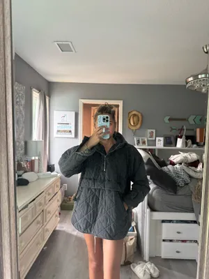 Boutique Quilted Quarter-zip Hoodie thumbnail 3