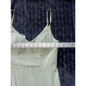 AZAZIE Stretch Agave Sheath‎ V-Neck Pleated Stretch Satin Dress Size 4 thumbnail 7
