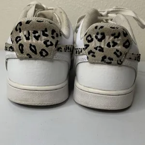 Nike Court Vision Low Womens Sz 9 White Desert Leopard Swoosh Shoes Sneakers thumbnail 7