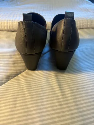 Women’s Gray Slip-On Ankle Booties size 7 thumbnail 5