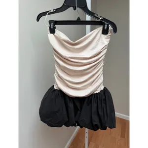 NEW More To Come Raquel Mini Bubble Dress in Nude Black Size Small thumbnail 4