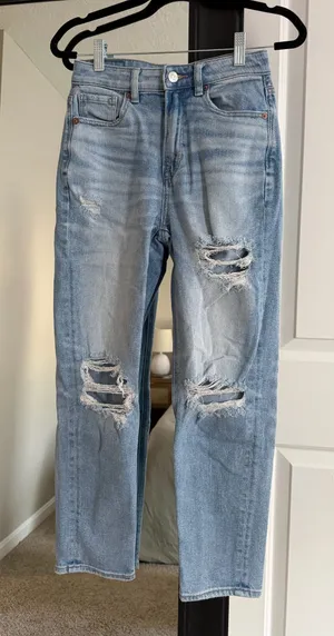 American Eagle Mom Jeans thumbnail 1
