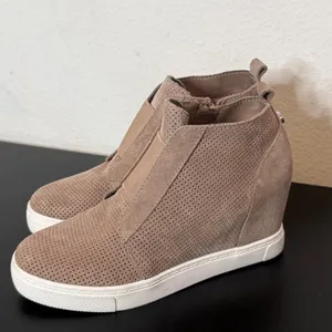 Steve Madden Wedge Sneakers Womens 7 Taupe Perforated Leather Zip High Top thumbnail 10