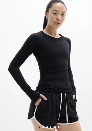 Athleta Top Long Sleeve Black thumbnail 1