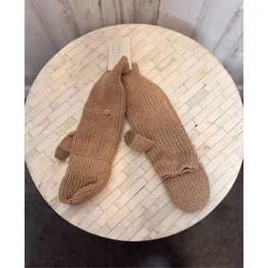 Woman’s mittens Tan thumbnail 2