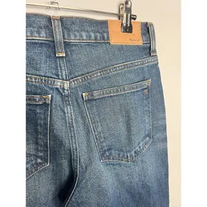Madewell The '90s Straight Mid-Rise Jean Size 25 thumbnail 7