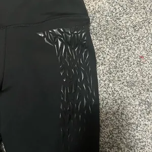 Gymshark Black High-Waisted Leggings thumbnail 2