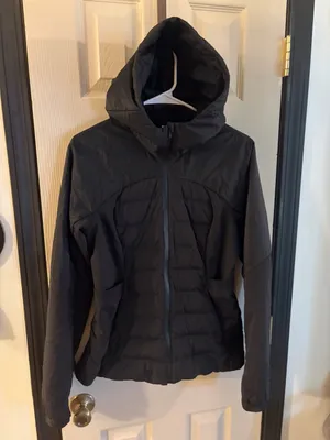 lululemon Down For It All Down Jacket 700 Fill Size 10 Black thumbnail 4