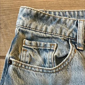 Zara Blue Straight Leg Denim with Vintage Appeal thumbnail 8