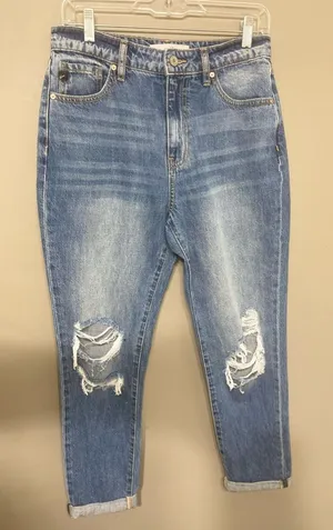 KanCan High Rise Distressed‎ Cuffed Mom Jeans Size 7/27 thumbnail 1