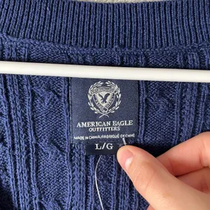 American Eagle Navy Y2K Preppy Cable Knit Sweater Classic‎ Preppy Size Large New thumbnail 5