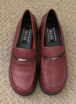 Vintage bass loafers in burgundy thumbnail 1
