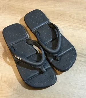 Crocs Flip Flop Sandals Black W10 Womens Padded Thong Beach Casual‎ thumbnail 1