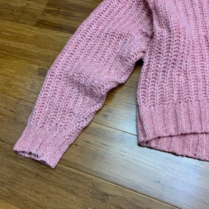American Eagle Outfitters Pink Knit Cropped Sweater‎ Women's Size Medium Chunky thumbnail 3