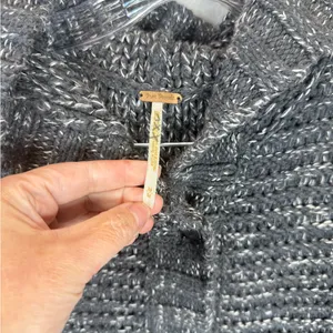 Free People Women's Chunky Knit Gray‎ Button Up Cardigan Hooded Size Medium thumbnail 4