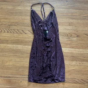 Zara crushed velvet dress thumbnail 3