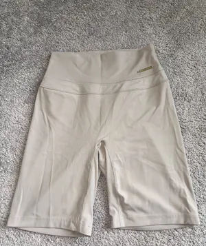 Gymshark Shorts Biker thumbnail 4