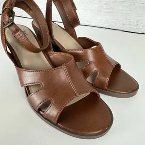Frye and Co. Women's Brown Gelsey Heeled Open Toe Sandals Size 6.5 Vegan Leather thumbnail 8