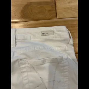 Kut From The Kloth Jeans thumbnail 3